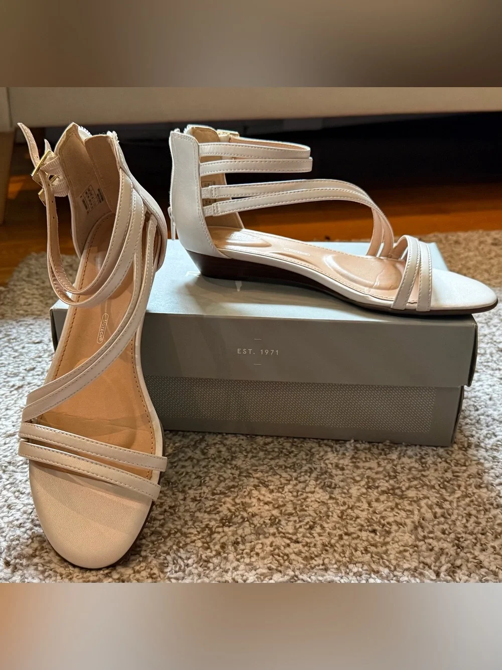 Rockport Total Motion Formal Wedge Ankle Strap Pearl White Sandals 7.5